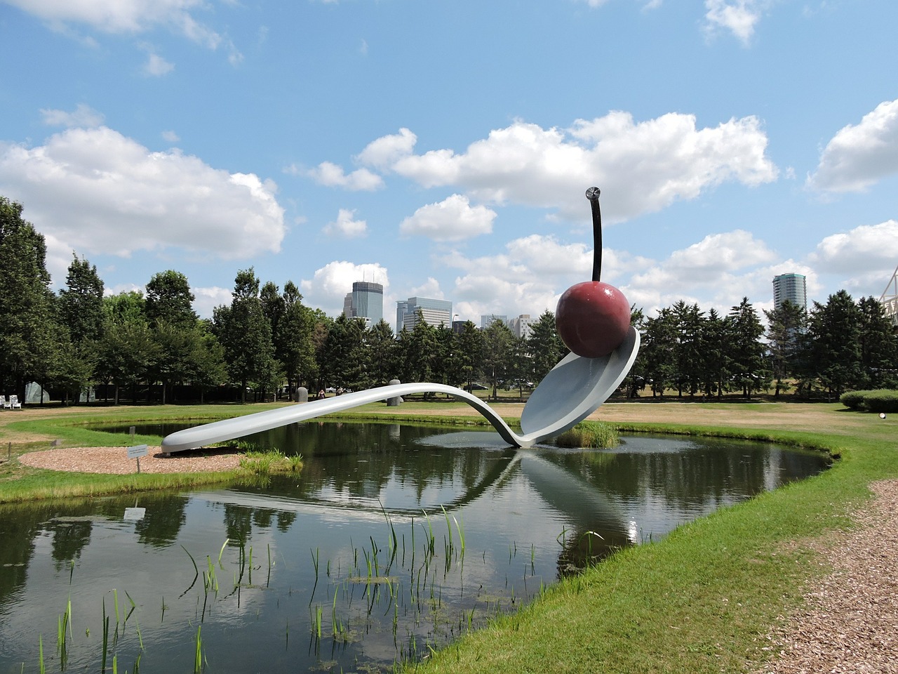 Minneapolis's Spoon and Cherry, by Claes and Coosje van Bruggen Oldenburg